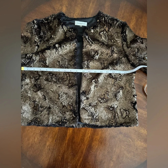 Sugar+Lips Women's Faux Fur Smooth Brown Cropped 3/4 Sleeve Jacket Small NWT - Picture 6 of 12